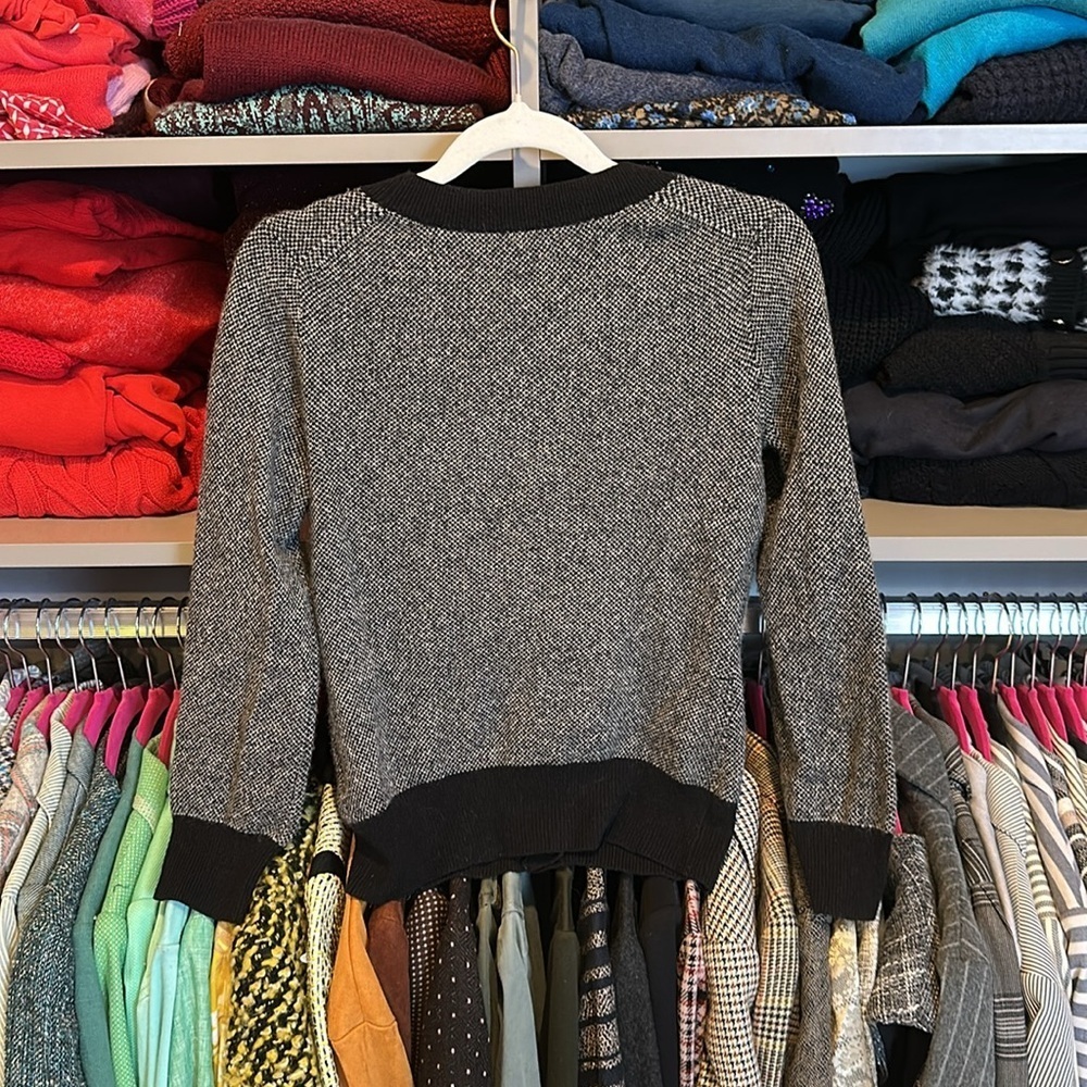 J Crew gray/black v neck crystal button closure cardigan size XS - Picture 3 of 3